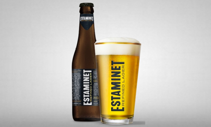 Estaminet Refined Lager fles en glas